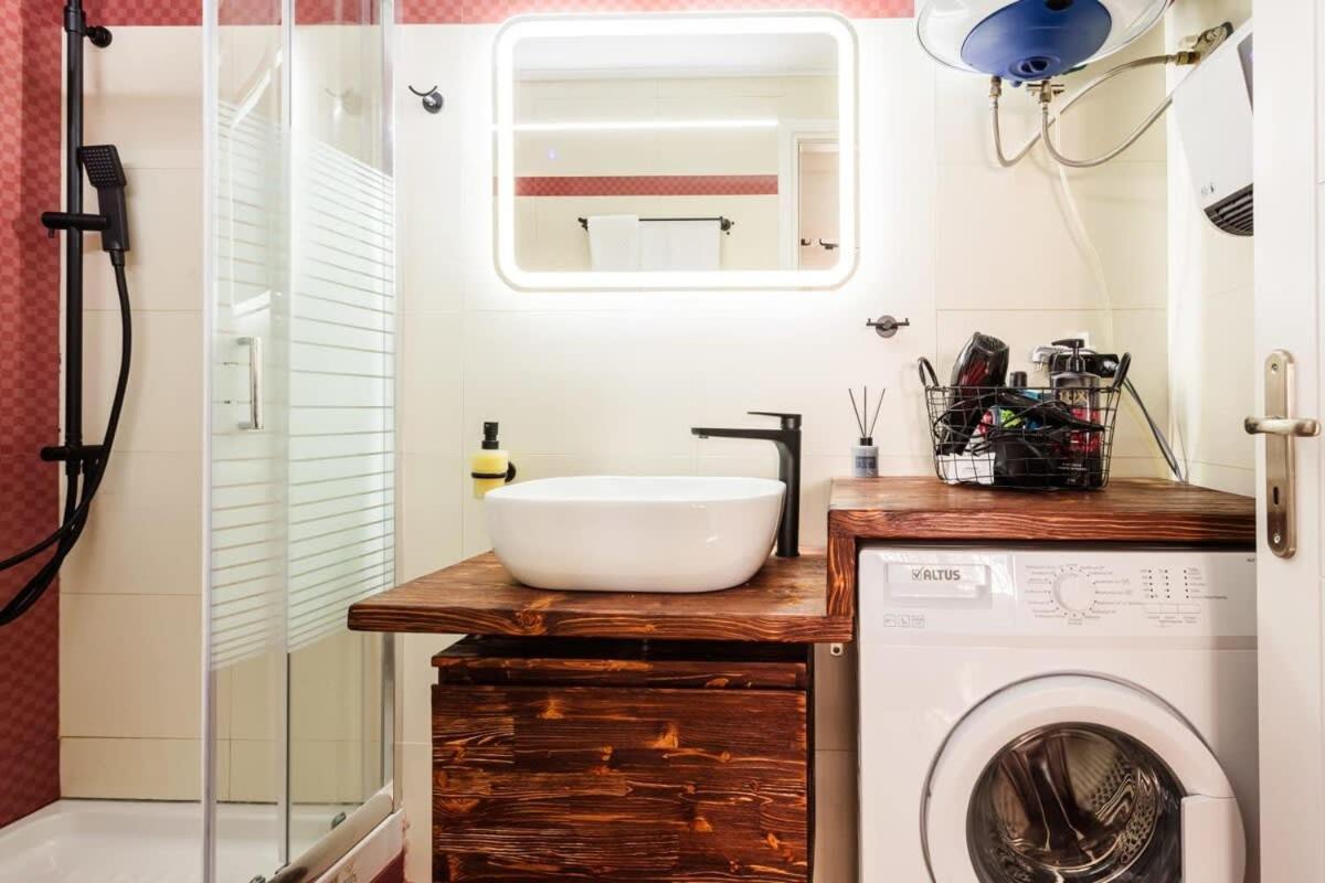 Kalamata Lime Studio - Cozy Gem With Private Parking 外观 照片