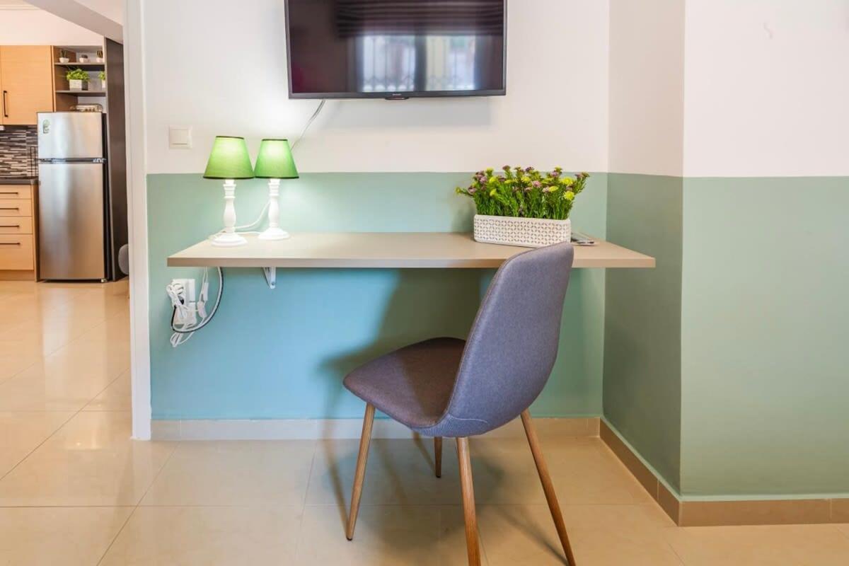 Kalamata Lime Studio - Cozy Gem With Private Parking 外观 照片