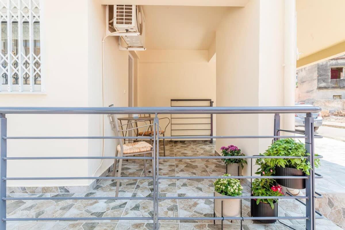 Kalamata Lime Studio - Cozy Gem With Private Parking 外观 照片